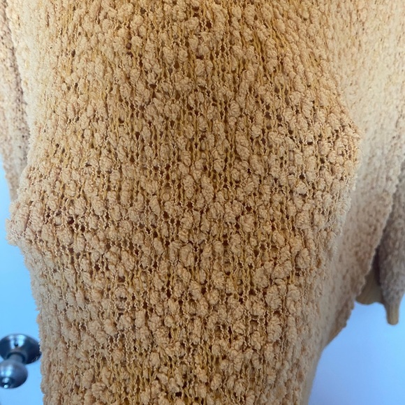 Oversized Sweater - Picture 3 of 3